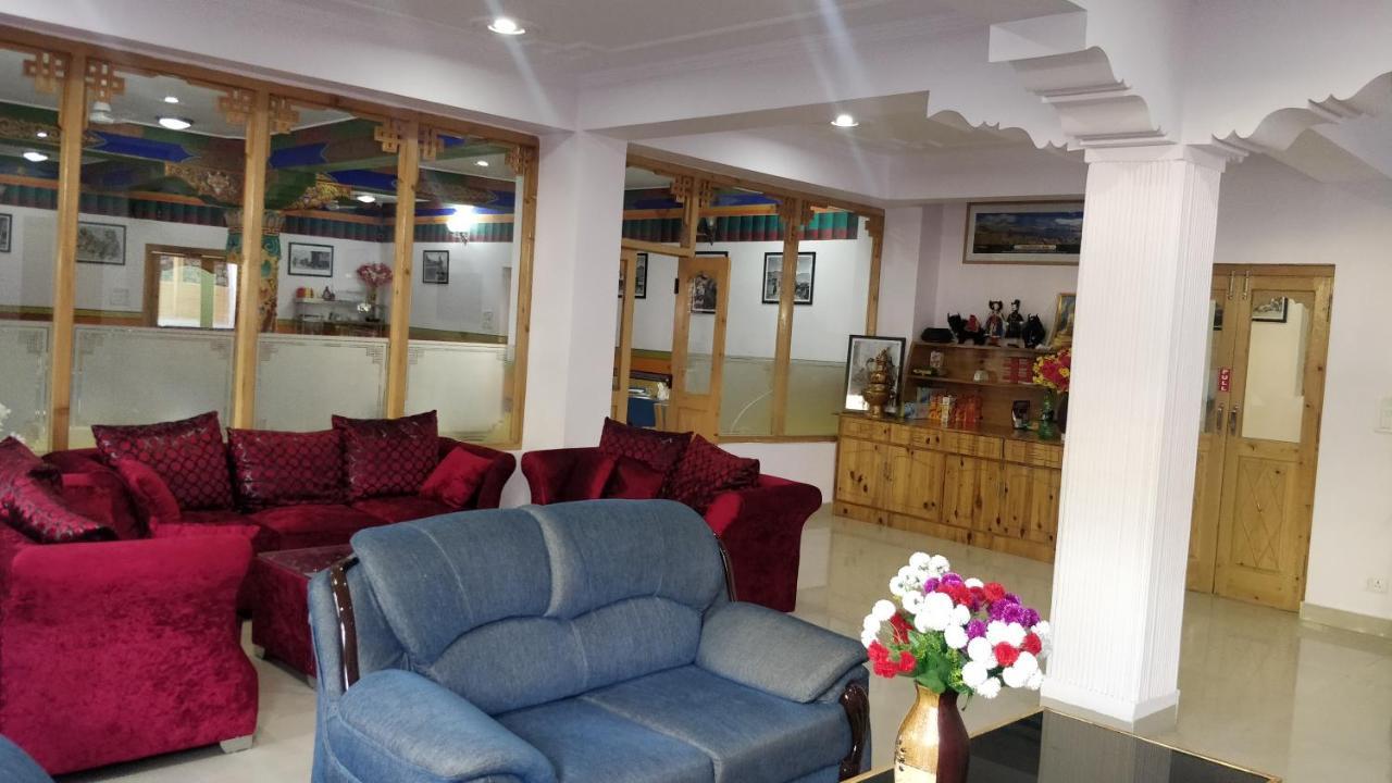 Hotel Royal Ladakh, Leh Exteriör bild