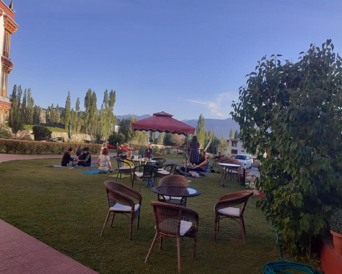 Hotel Royal Ladakh, Leh Exteriör bild